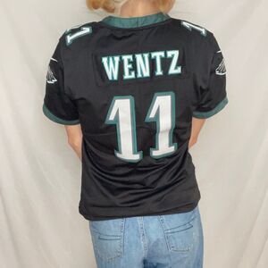 Philadelphia Eagles Carson Wentz Woman’s Large Fitted Jersey